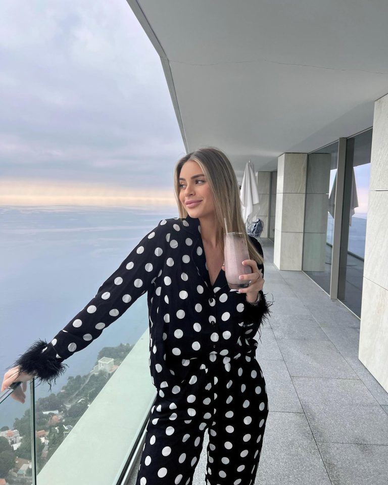 The Ultimate Morning Routine for Lazy People: Start Your Day Right!